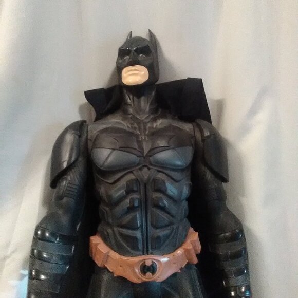 Batman , 31 Inch Giant Batman The Dark Knight Rises Action Figure - Picture 3 of 11